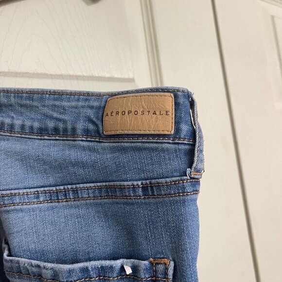 Aeropostale Women's Distressed Raw Hem High Waisted Ankle Jegging Jeans Size 4 - Picture 5 of 8